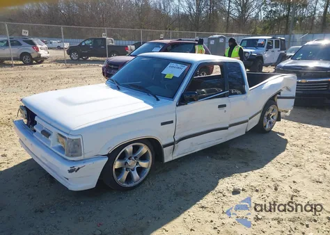 1991 Mazda B2200 Cab Plus z USA, uszkodzony, nr VIN JM2UF3139M0109567